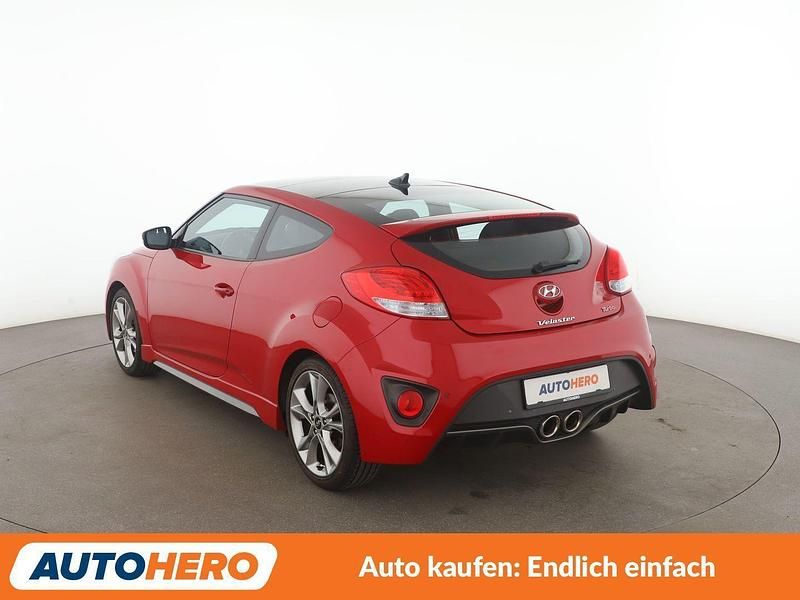 Gebraucht Hyundai Veloster Premium 186 PS (136 kW) 2016 Rot Coupé