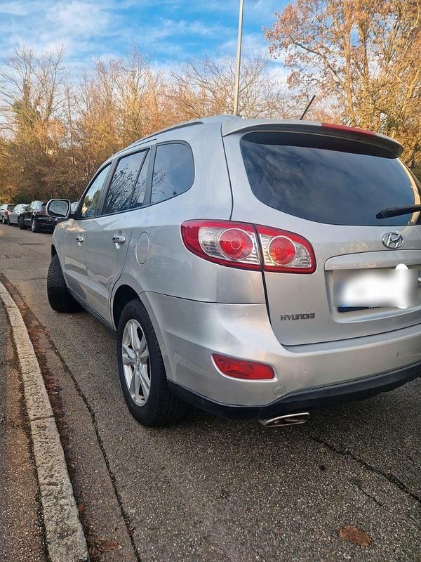 Gebraucht Hyundai Santa Fe 198 PS (145 kW) 2010 Silber SUV