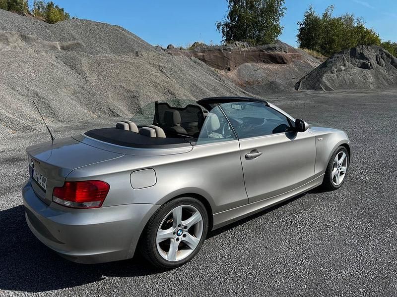 Gebraucht BMW 125 Cabriolet Performance 218 PS (160 kW) 2009 Beige Cabrio