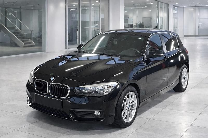 Schwarz Gebraucht 2017 BMW 118 M Sport Kleinwagen | 12.500 € (Superpreis) - Bild 1/4