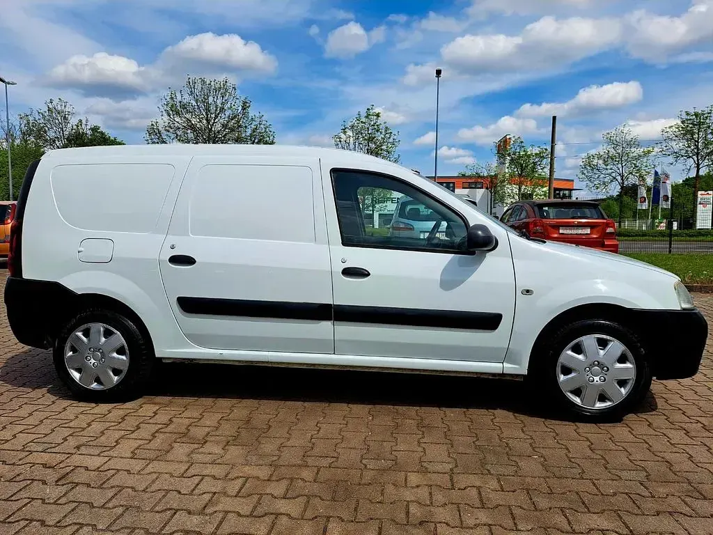 Używany Dacia Logan 75 KM (55 kW) 2010 Biały