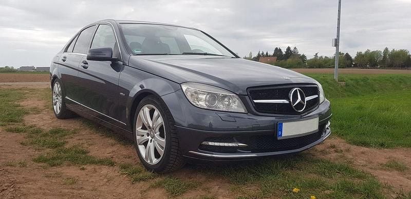 Gebraucht Mercedes C180 Sport Edition 185 PS (136 kW) 2010 Grau Limousine