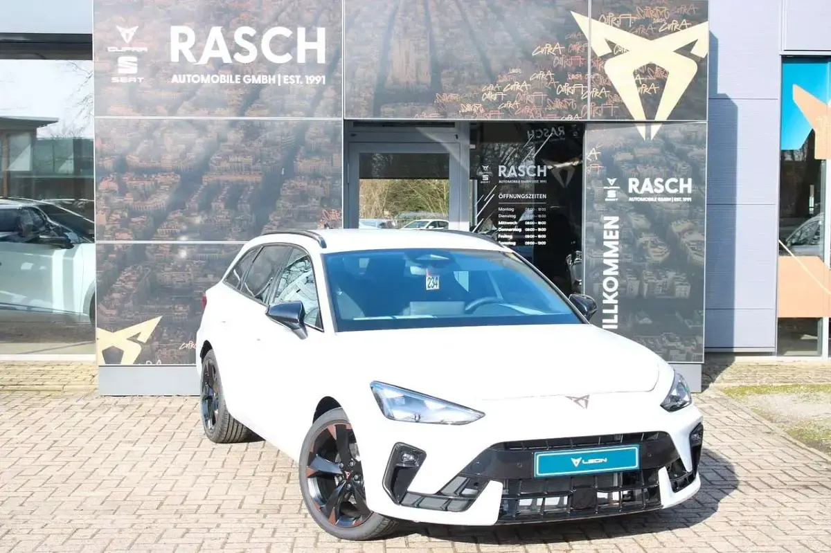 Neu Cupra Leon 150 PS (110 kW) 2026 Weiß Limousine