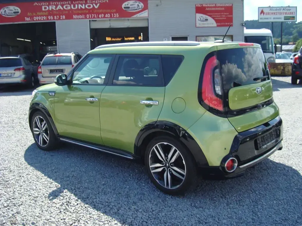 Gebraucht Kia Soul Spirit 128 PS (94 kW) 2015 Grün SUV
