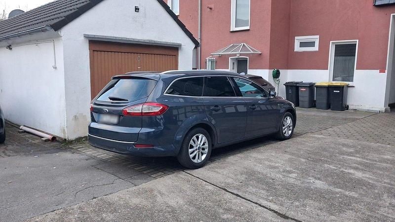 Gebraucht Ford Mondeo Titanium S 163 PS (119 kW) 2014 Grau Kombi