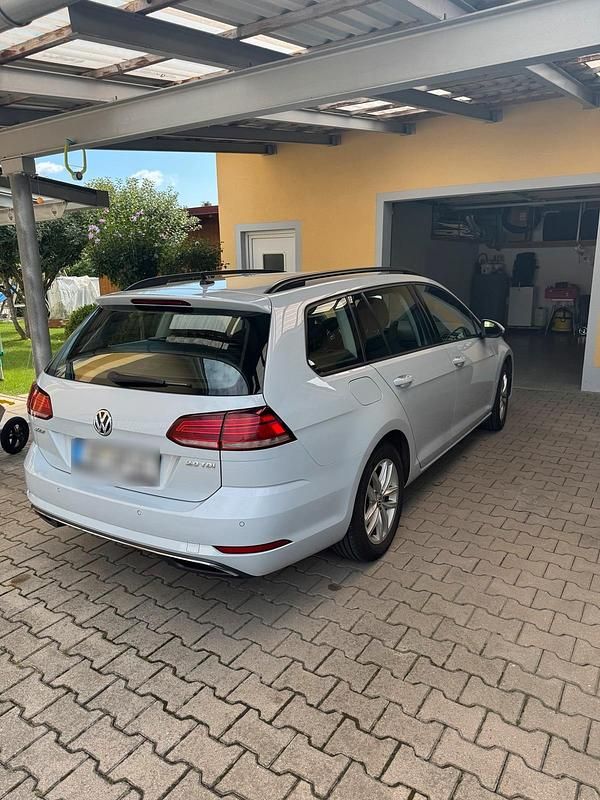 Gebraucht VW Golf VII 150 PS (110 kW) 2017 Weiß Kombi