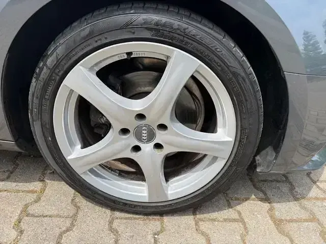 Gebraucht Audi A4 Sport 190 PS (139 kW) 2017 Andere Kombi
