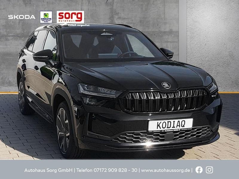 Schwarz Neu 2025 Skoda Kodiaq SportLine SUV | 56.190 € (Teuer) - Bild 1/4