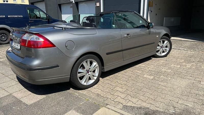 Gebraucht Saab 9-3 Cabriolet Vector 150 PS (110 kW) 2007 Braun Cabrio