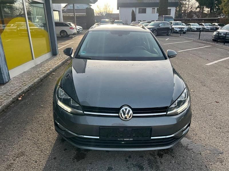 Grau Gebraucht 2017 VW Golf VII Limousine | 6.990 € (Superpreis) - Bild 1/4
