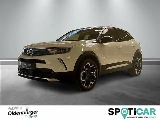 Jade weiss Gebraucht 2022 Opel Mokka Ultimate SUV | 21.245 € (Fairer Preis) - Bild 1/4