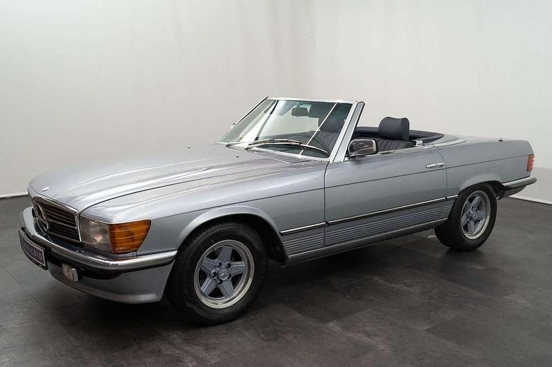 Silberblau Gebraucht 1983 Mercedes SL280 Cabrio | 35.900 € - Bild 1/4