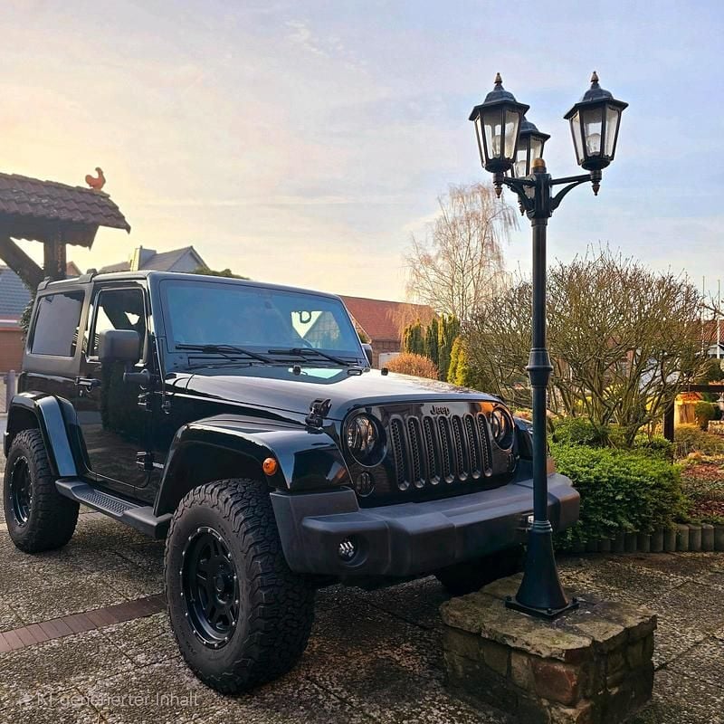 Gebraucht Jeep Wrangler Sahara 200 PS (147 kW) 2013 Schwarz SUV