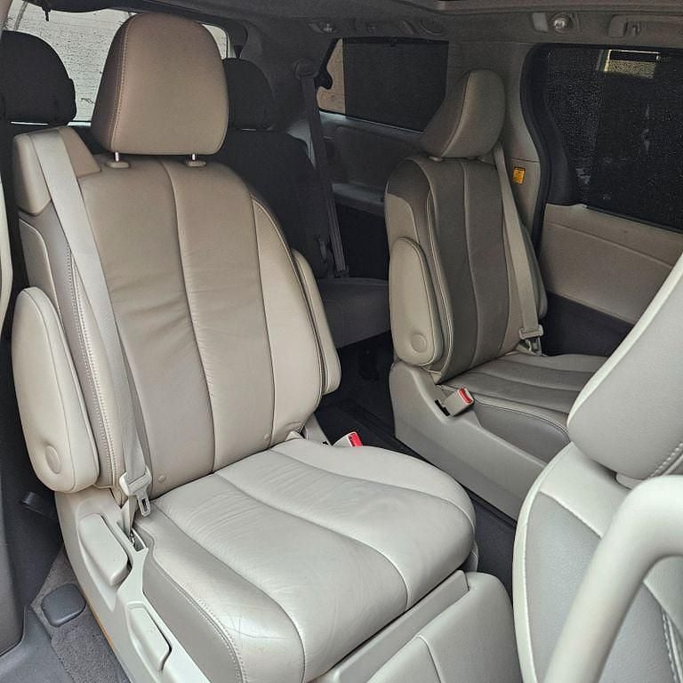 Gebraucht Toyota Sienna Limited 266 PS (195 kW) 2012 Van / Kleinbus