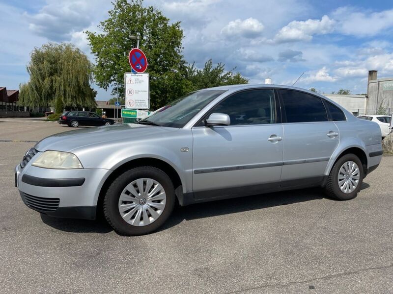 Gebraucht VW Passat Trendline 150 PS (110 kW) 2001 Silber Limousine