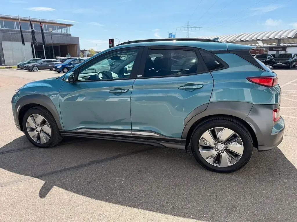 Gebraucht Hyundai Kona Style 150 kW (204 PS) 2020 Blau SUV