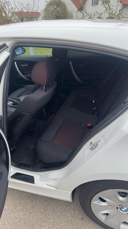 Gebraucht BMW 120 170 PS (125 kW) 2008 Weiß Kleinwagen