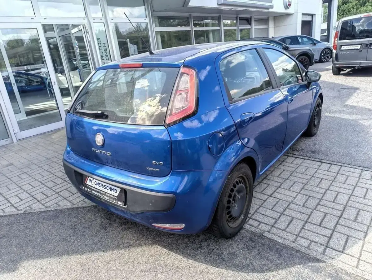 Gebraucht Fiat Punto Evo Dynamic 77 PS (56 kW) 2011 Acid jazz blau metallic Kleinwagen