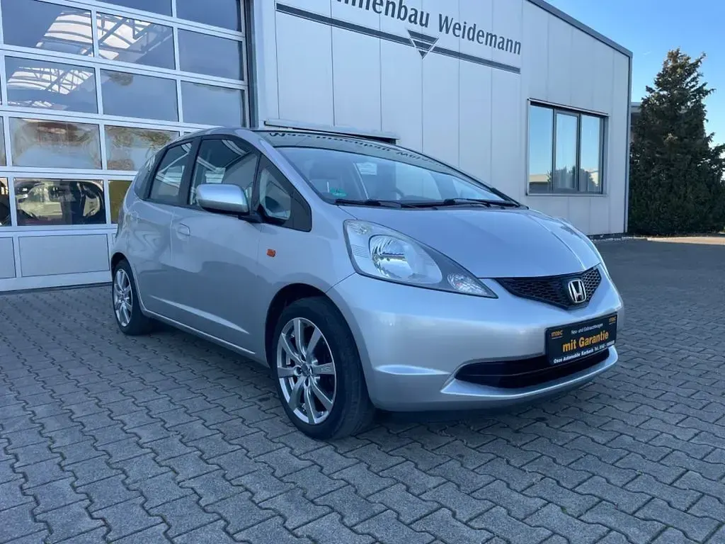 Gebraucht Honda Jazz Trend 90 PS (66 kW) 2009 Silber Kleinwagen