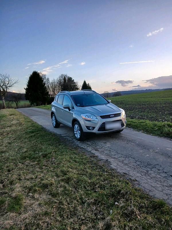 Gebraucht Ford Kuga Titanium 140 PS (102 kW) 2010 Beige SUV