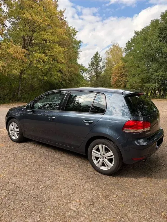 Gebraucht VW Golf VII Match 105 PS (77 kW) 2012 Grau Limousine