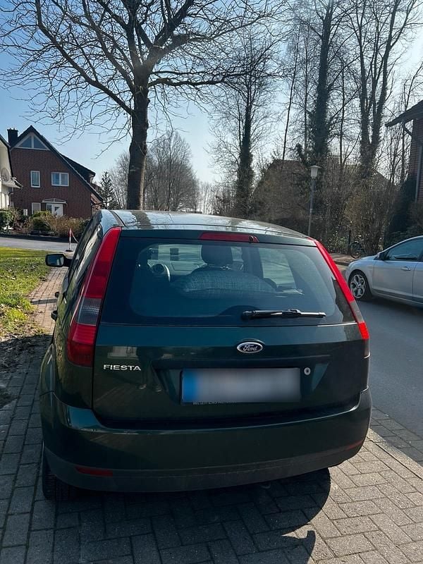Gebraucht Ford Fiesta 116 PS (85 kW) 2005 Grün Kleinwagen