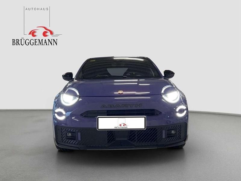 Neu Abarth 600e Scorpionissima 206 kW (281 PS) 2025 Violett SUV