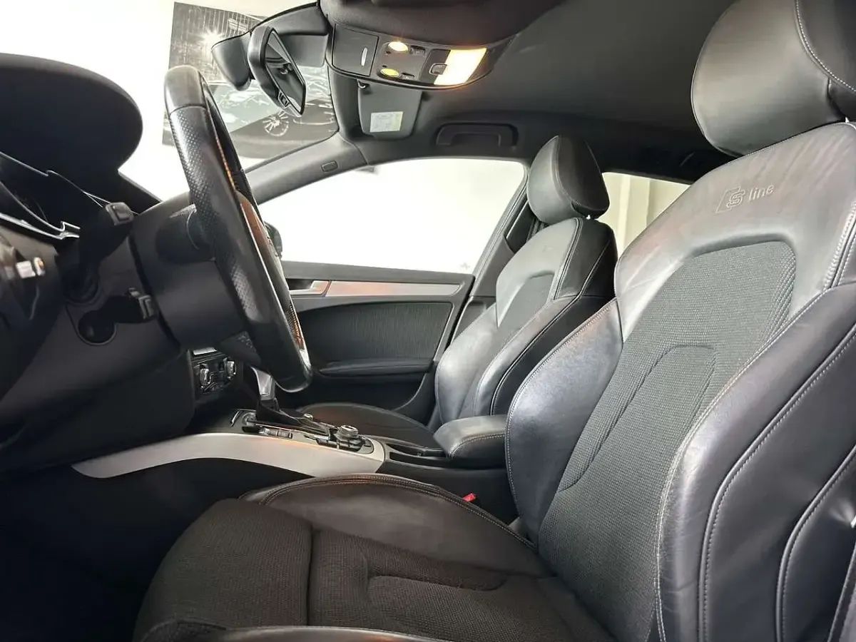 Gebraucht Audi A4 S-Line 190 PS (139 kW) 2015 Grau Kombi