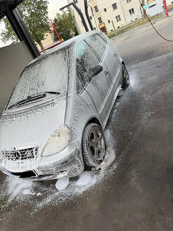 Grau Gebraucht 2001 Mercedes A160 Classic Kombi | 1.100 € (Teuer) - Bild 1/4