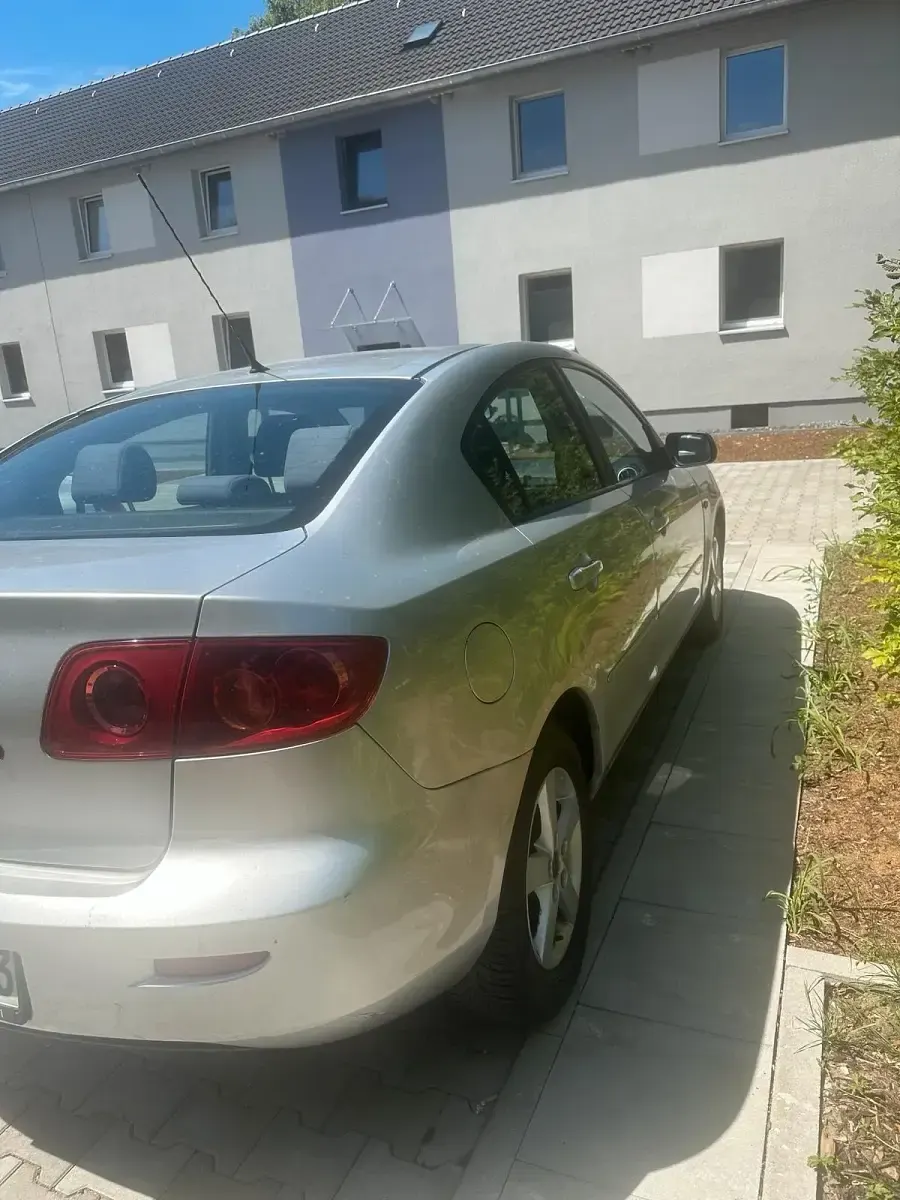 Gebraucht Mazda 3 104 PS (76 kW) 2004 Silber Kleinwagen