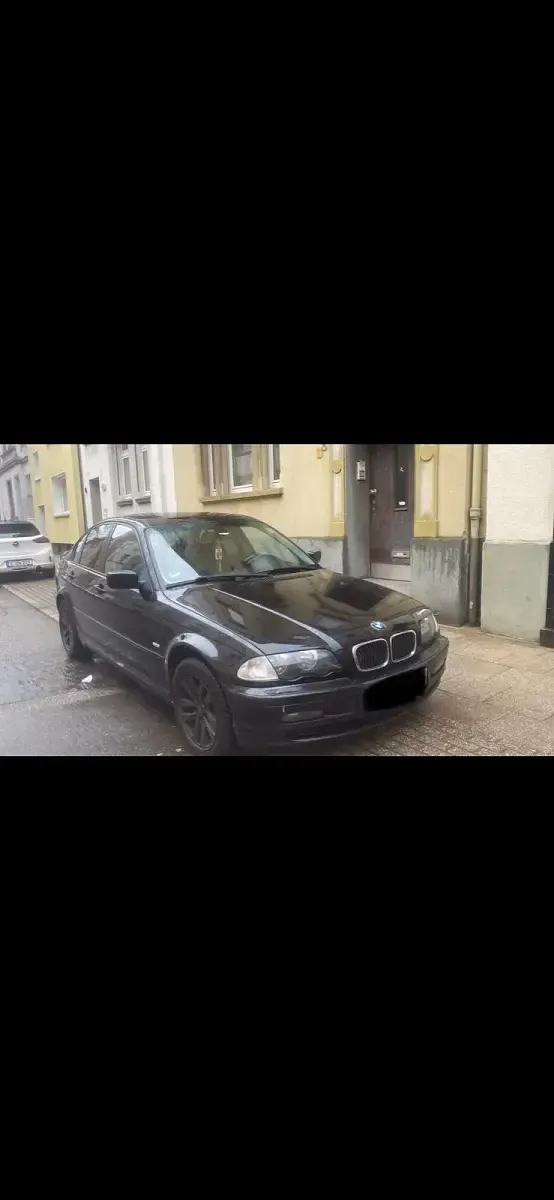 Gebraucht BMW 318 137 PS (100 kW) 2000 Schwarz Kleinwagen