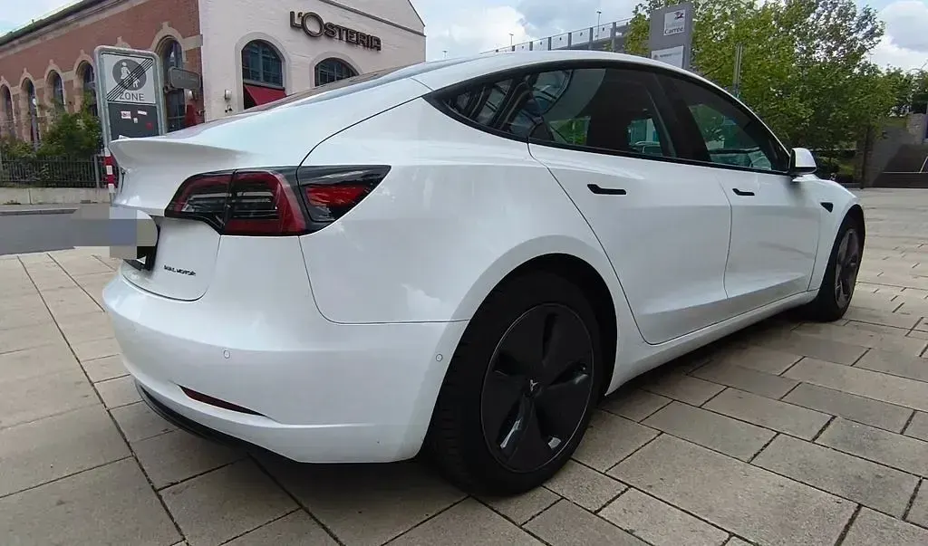 Gebraucht Tesla Model 3 366 kW (498 PS) 2021 Weiß Limousine