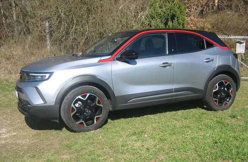 Grau Gebraucht 2022 Opel Mokka GS Line SUV | 18.250 € (Superpreis) - Bild 1/4