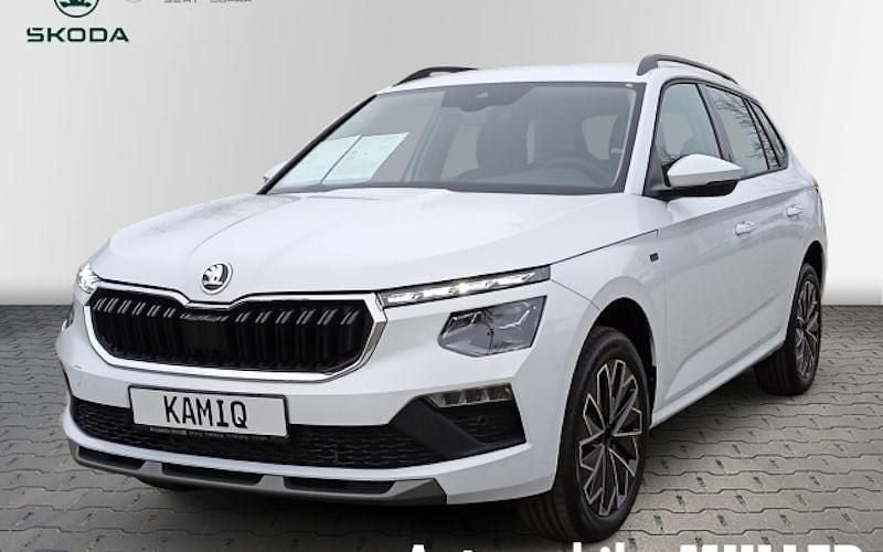 Moonweiss metallic Neu 2025 Skoda Kamiq Drive SUV | 23.490 € (Fairer Preis) - Bild 1/4