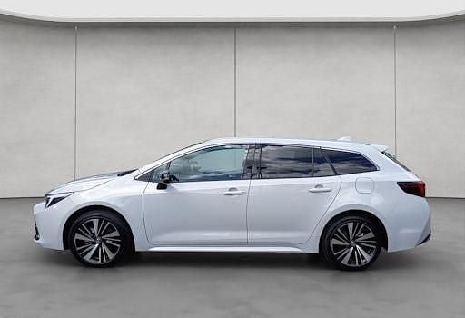 Neu Toyota Corolla 178 PS (130 kW) 2025 Marlingrau metallic Kombi