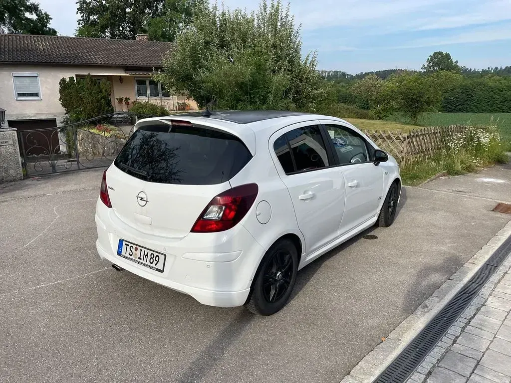 Gebraucht Opel Corsa OPC 101 PS (74 kW) 2009 Weiß Kleinwagen