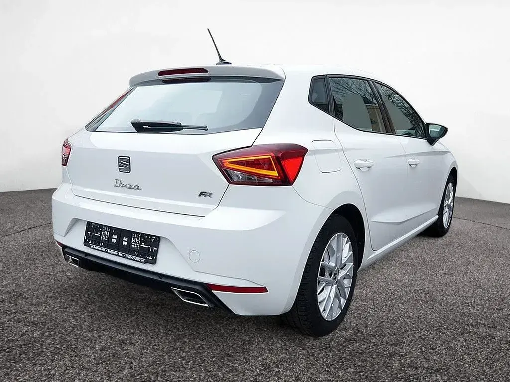 Gebraucht Seat Ibiza FR 110 PS (80 kW) 2023 Weiß Kleinwagen