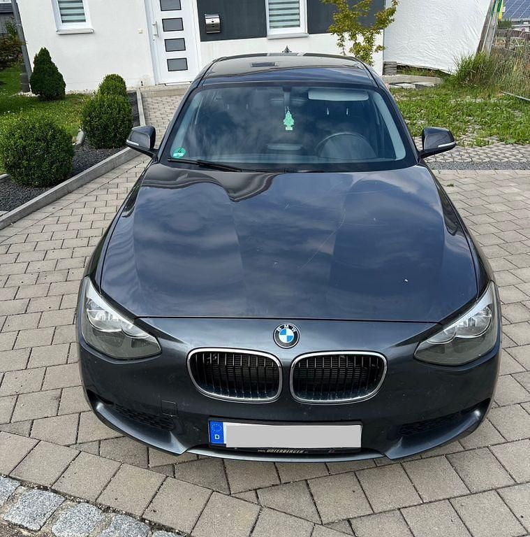 Gebraucht BMW 116 136 PS (100 kW) 2012 Grau Kleinwagen