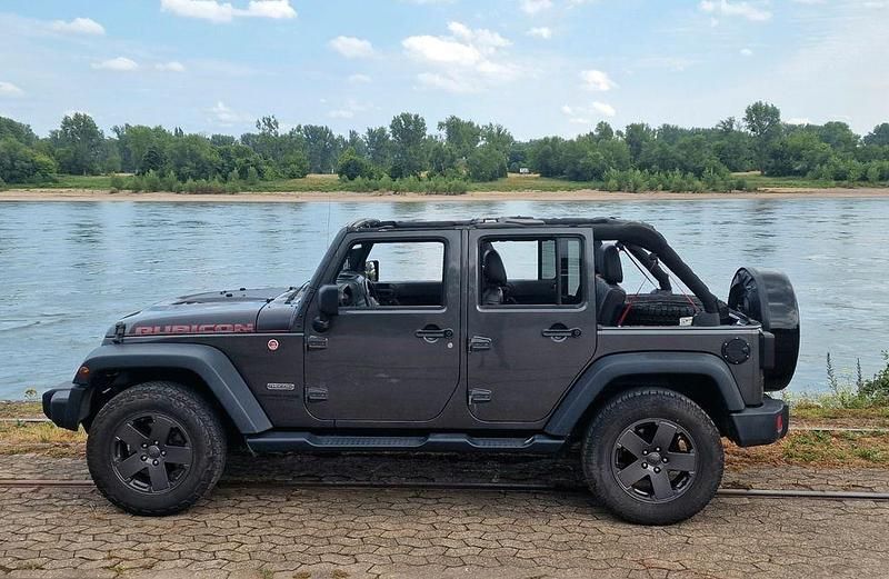 Grau Gebraucht 2018 Jeep Wrangler Rubicon SUV | 29.999 € (Guter Preis) - Bild 1/4