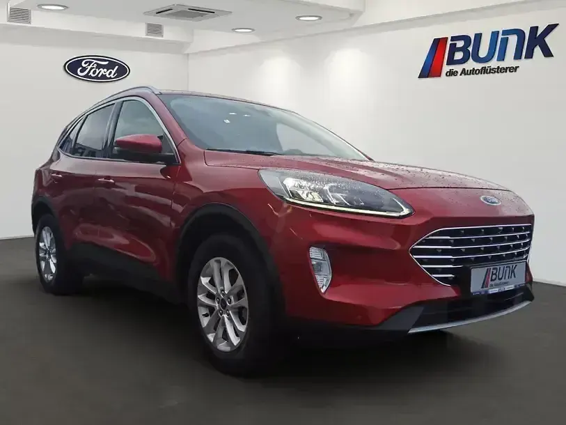 Gebraucht Ford Kuga Titanium X 224 PS (164 kW) 2022 Lucid red met SUV