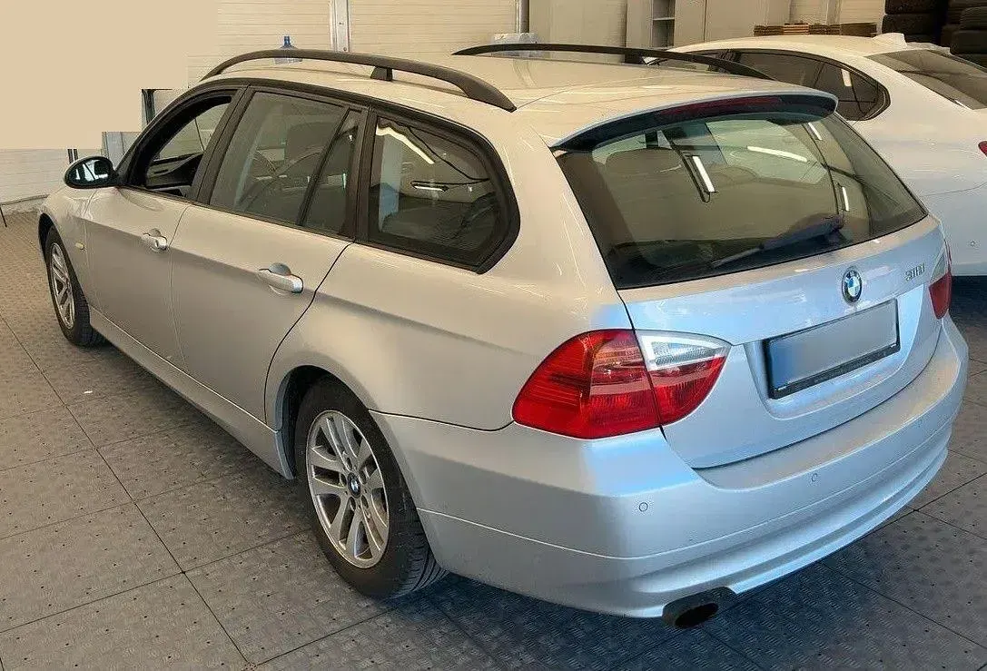 Gebraucht BMW 318 Advantage 143 PS (105 kW) 2009 Silber Kombi