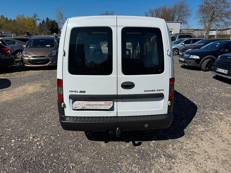 Gebraucht Opel Combo 75 PS (55 kW) 2011 Other Van / Kleinbus