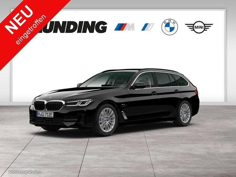 Schwarz Gebraucht 2022 BMW 530e Sport Line Kombi | 32.870 € (Superpreis) - Bild 1/4