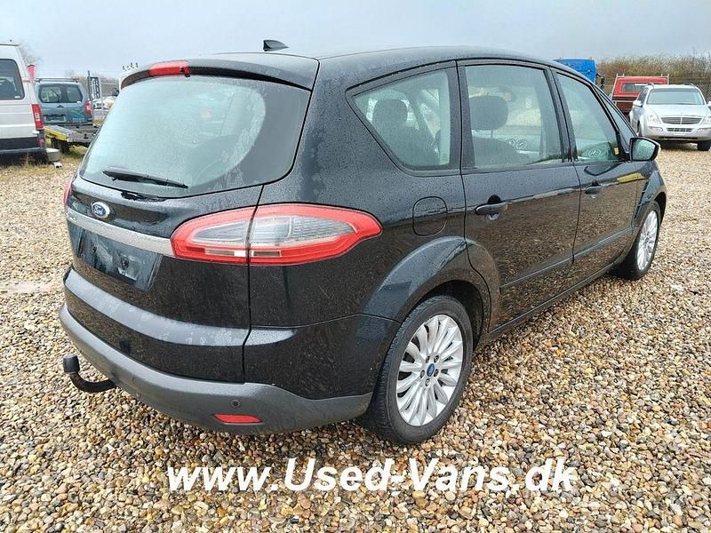 Gebraucht Ford S-MAX Business Edition 140 PS (102 kW) 2013 Schwarz Van / Kleinbus