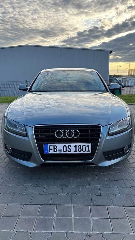 Grau Gebraucht 2010 Audi A5 Sportback Sport Limousine | 12.900 € (Etwas zu teuer) - Bild 1/4