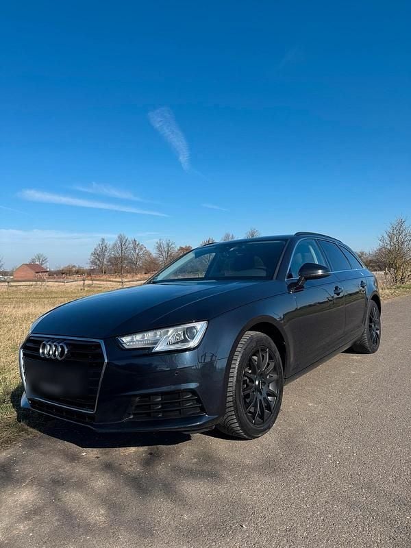 Gebraucht Audi A4 190 PS (139 kW) 2017 Blau Kombi
