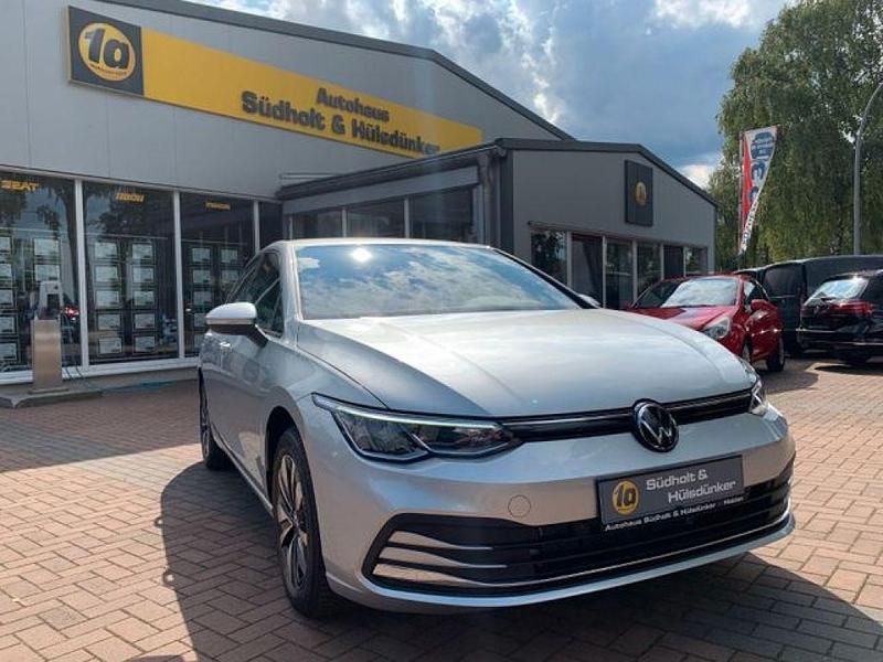 Gebraucht VW Golf VIII Move 131 PS (96 kW) 2023 Reflexsilber metallic (metallic) Limousine