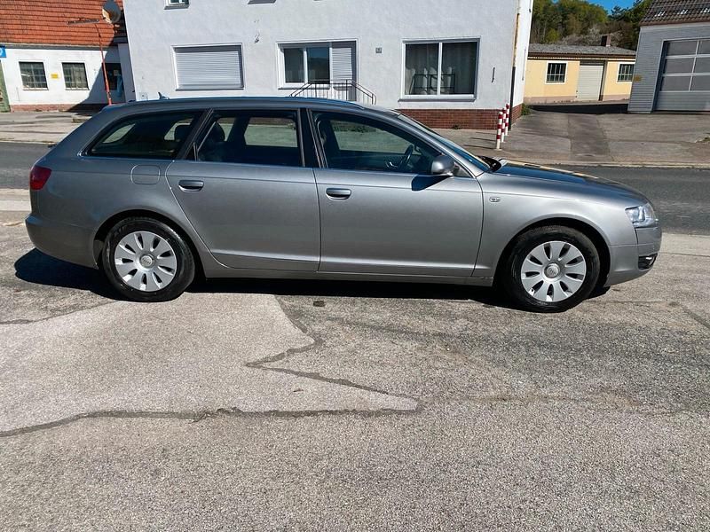 Second-hand Audi A6 177 CP (130 kW) 2005 Gri Break