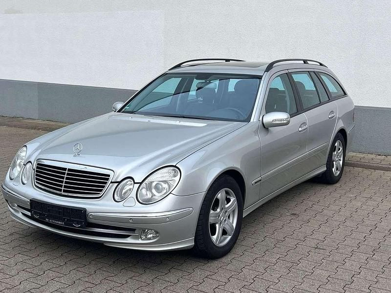Gebraucht Mercedes E320 204 PS (150 kW) 2003 Silber Kombi