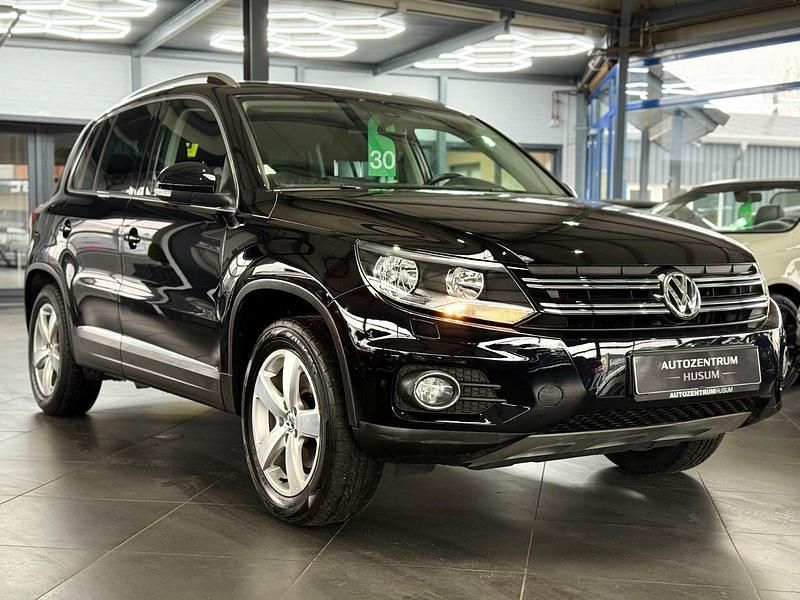 Schwarz Gebraucht 2014 VW Tiguan Style SUV | 17.490 € (Fairer Preis) - Bild 1/2